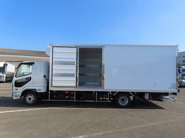 三菱ふそうファイター冷凍車（冷蔵車）中型（4t）[写真25]