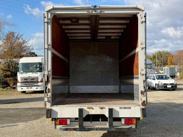 いすゞエルフアルミウイング小型（2t・3t）[写真13]