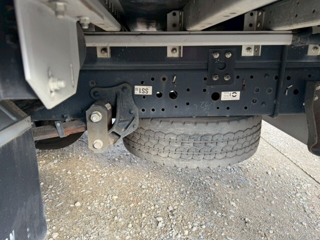 いすゞエルフアルミウイング小型（2t・3t）[写真29]