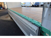 いすゞフォワードアルミウイング中型（4t）[写真12]