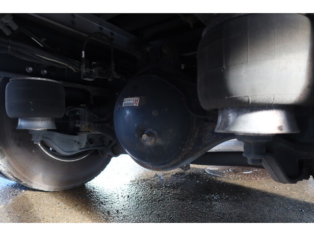 いすゞフォワードアルミウイング中型（4t）[写真18]