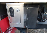 いすゞフォワードアルミウイング中型（4t）[写真21]