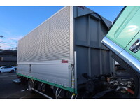 いすゞフォワードアルミウイング中型（4t）[写真25]