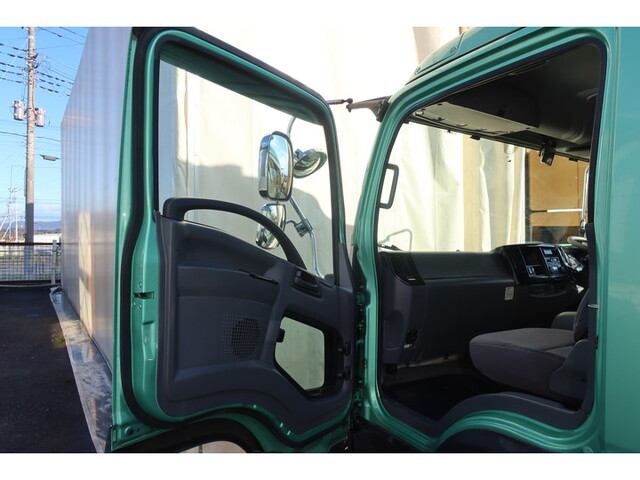 いすゞフォワードアルミウイング中型（4t）[写真37]