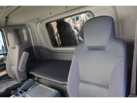 いすゞフォワードアルミウイング中型（4t）[写真40]