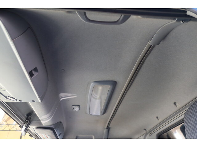 いすゞフォワードアルミウイング中型（4t）[写真40]