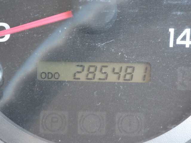 日野レンジャー幌ウイング中型（4t）[写真23]