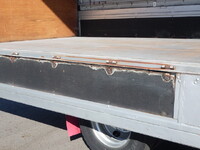 日野レンジャー幌ウイング中型（4t）[写真08]