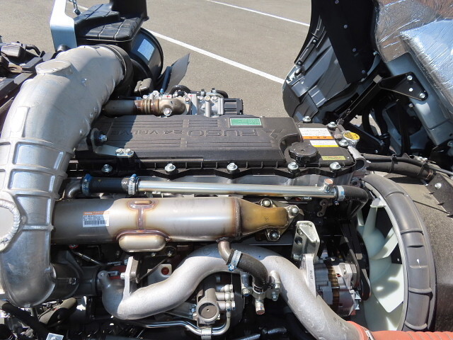 三菱ふそうファイターミキサー車（コンクリートミキサー）中型（4t）[写真13]