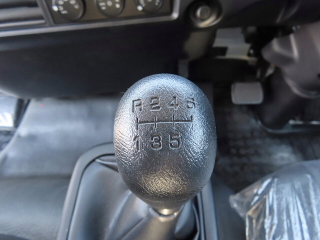 三菱ふそうファイターミキサー車（コンクリートミキサー）中型（4t）[写真20]