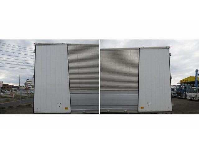 三菱ふそうファイターアルミウイング中型（4t）[写真17]