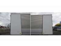 三菱ふそうファイターアルミウイング中型（4t）[写真18]