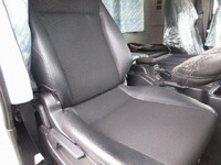 三菱ふそうファイターアルミウイング中型（4t）[写真29]