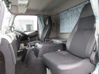 三菱ふそうファイターアルミウイング中型（4t）[写真33]