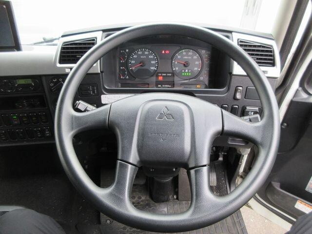 三菱ふそうファイターアルミウイング中型（4t）[写真35]