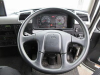 三菱ふそうファイターアルミウイング中型（4t）[写真36]