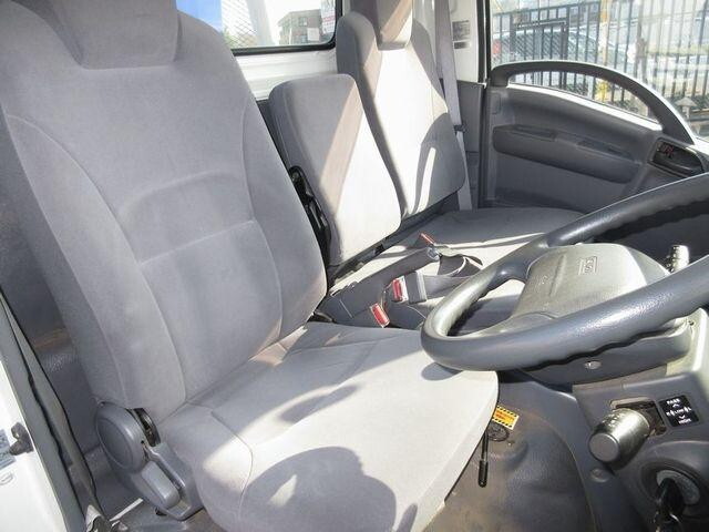 いすゞエルフクレーン5段小型（2t・3t）[写真32]