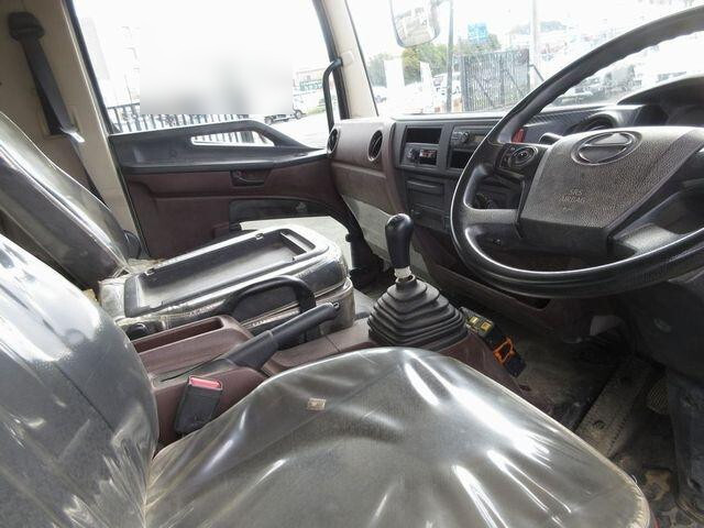 日野レンジャーダンプ中型（4t）[写真28]