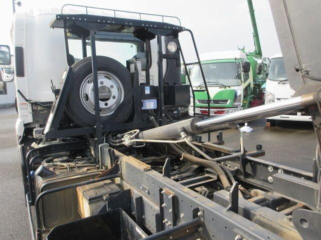 いすゞフォワードコンテナ専用車中型（4t）[写真21]