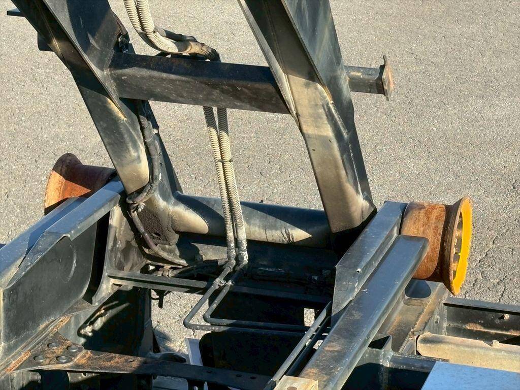 三菱ふそうファイターコンテナ専用車増トン（6t・8t）[写真11]