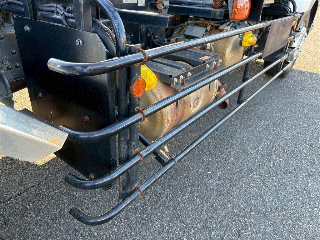 三菱ふそうファイターコンテナ専用車増トン（6t・8t）[写真14]