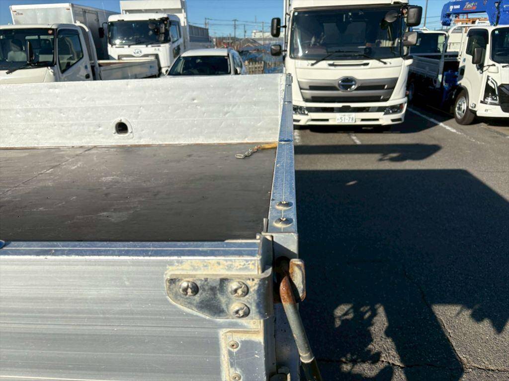 いすゞエルフクレーン4段小型（2t・3t）[写真13]