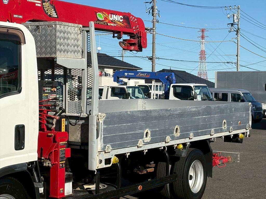 いすゞエルフクレーン4段小型（2t・3t）[写真06]