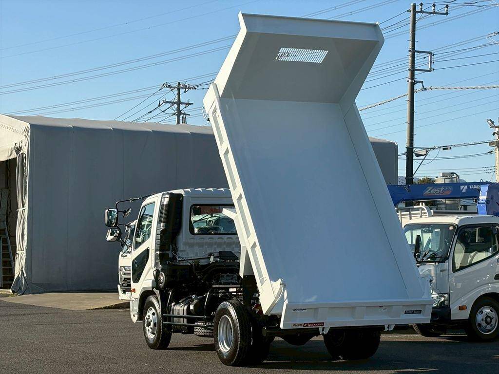 三菱ふそうファイターダンプ中型（4t）[写真11]