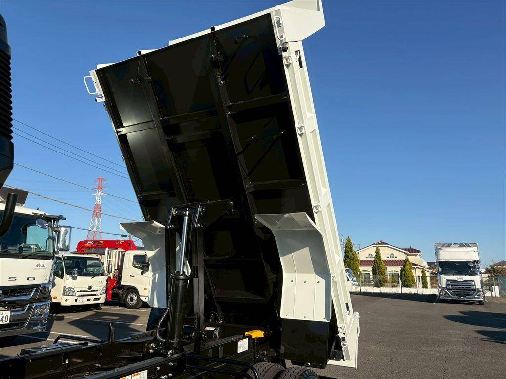 三菱ふそうファイターダンプ中型（4t）[写真14]