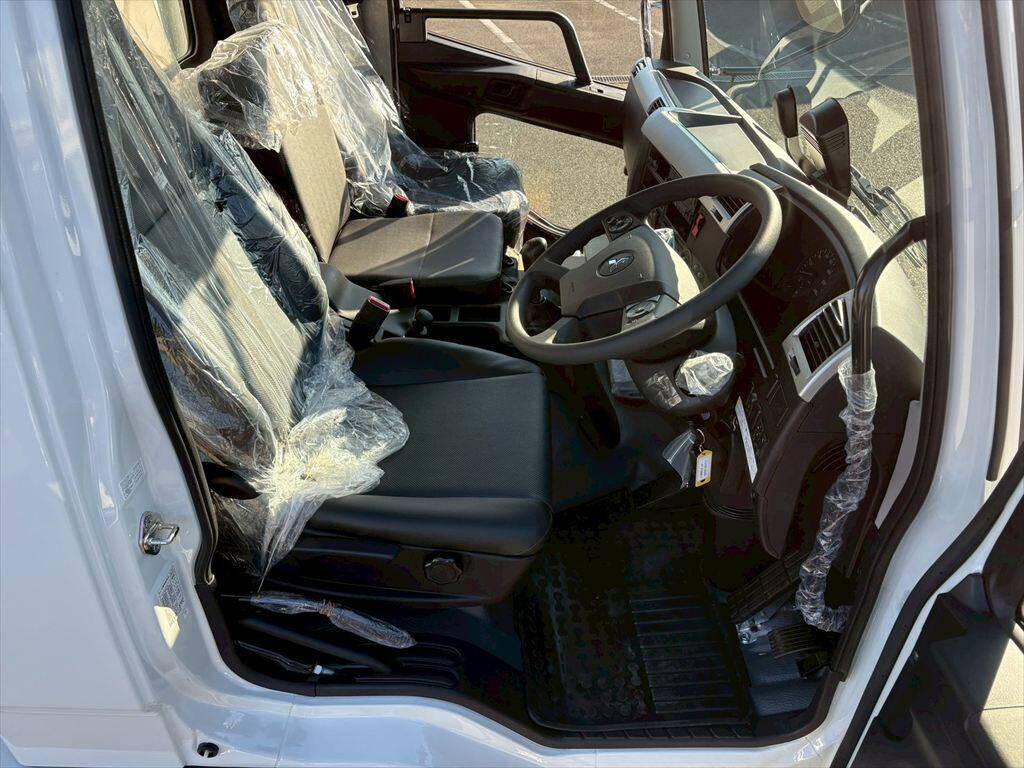 三菱ふそうファイターダンプ中型（4t）[写真21]