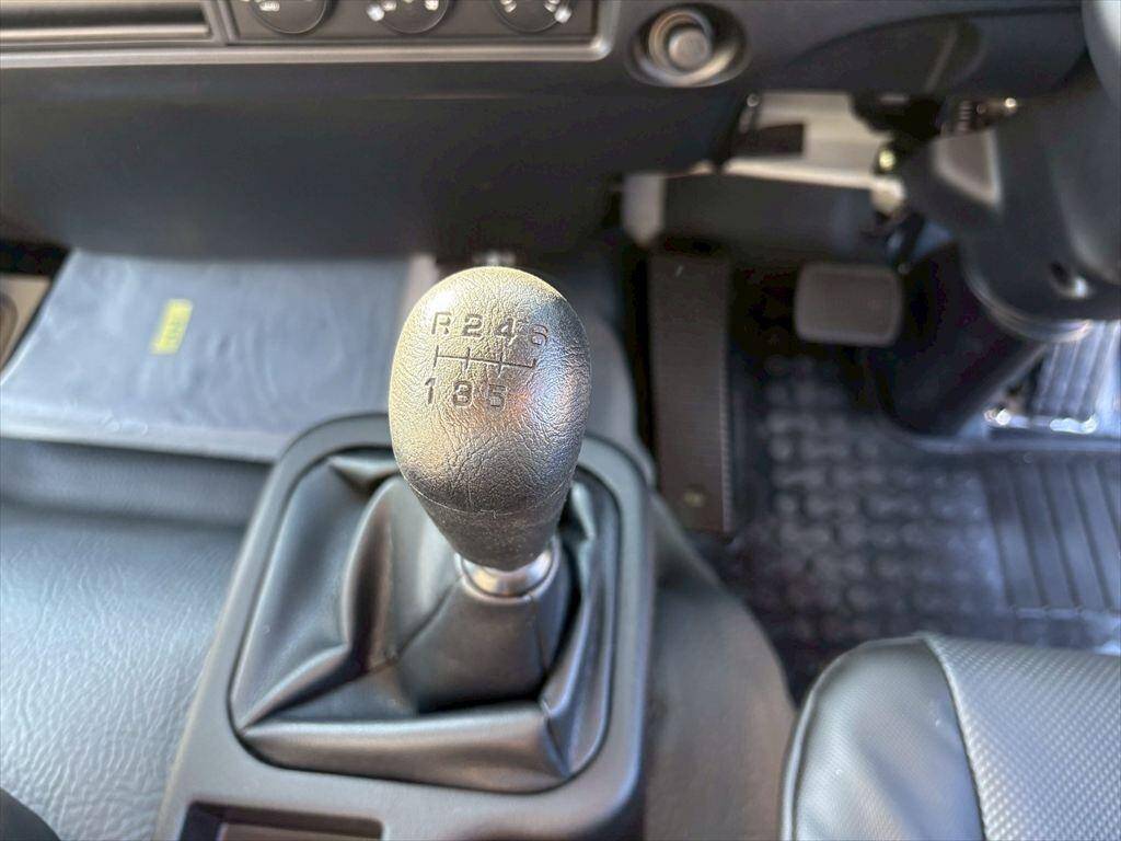 三菱ふそうファイターダンプ中型（4t）[写真23]