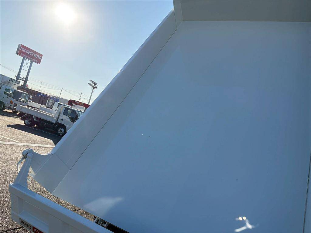 三菱ふそうファイターダンプ中型（4t）[写真09]