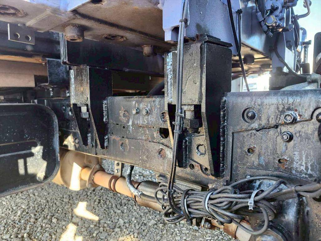 三菱キャンタークレーン4段小型（2t・3t）[写真12]