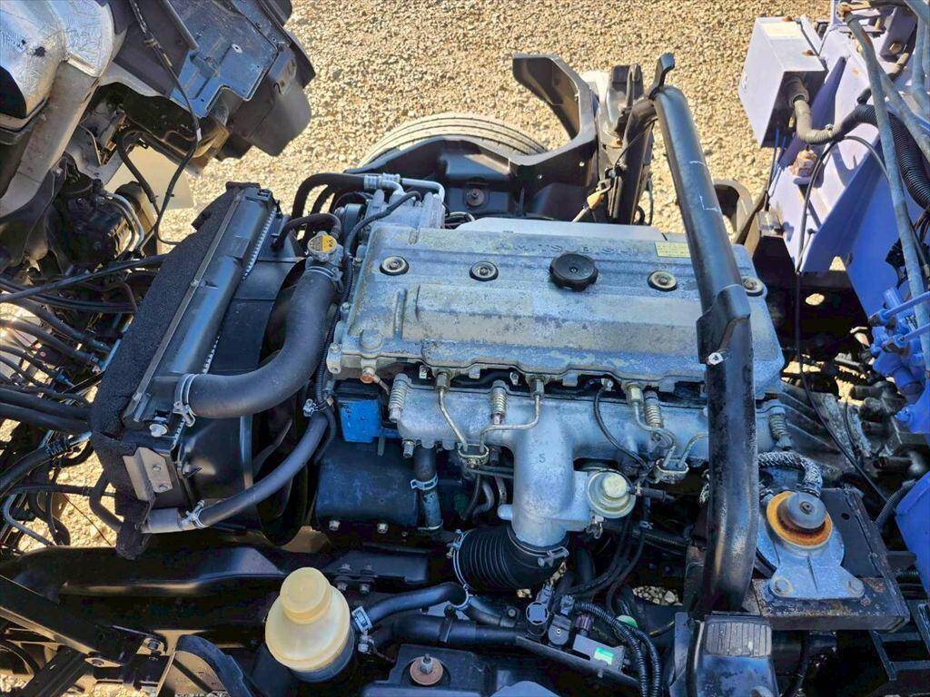 三菱キャンタークレーン4段小型（2t・3t）[写真14]