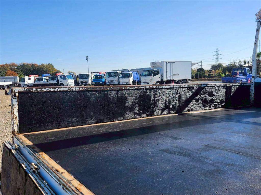 三菱キャンタークレーン4段小型（2t・3t）[写真07]