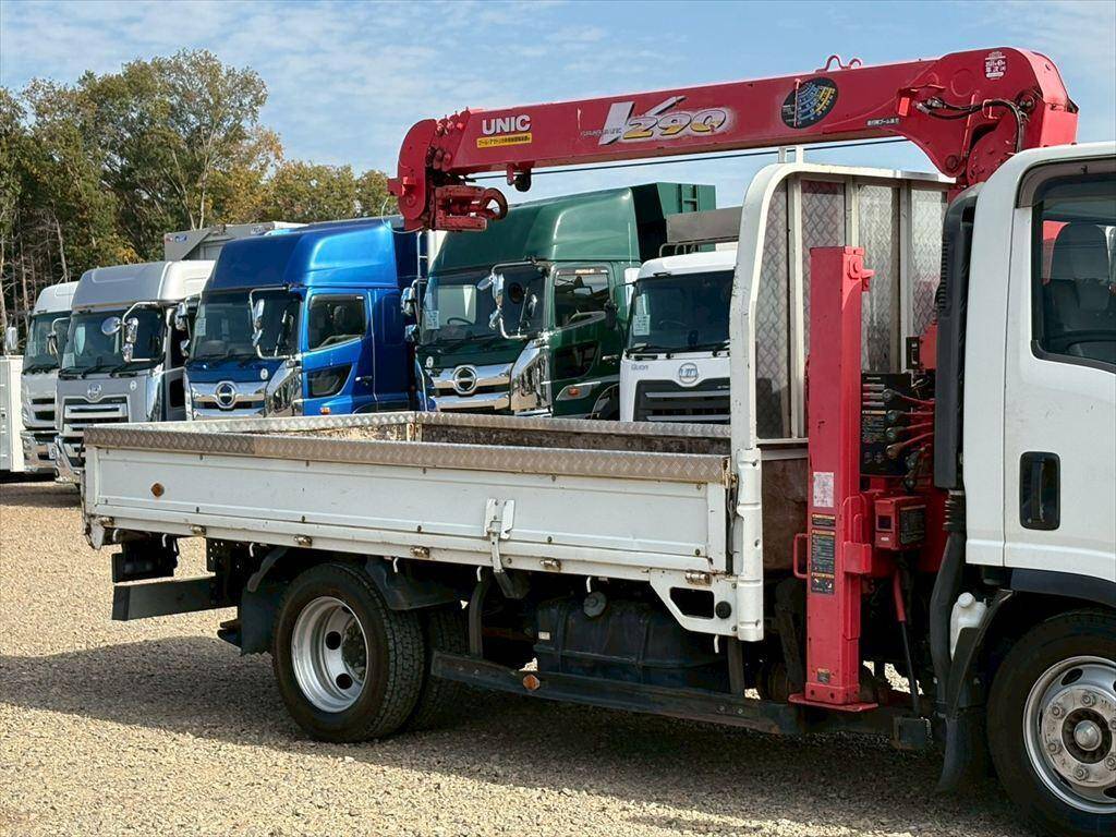 いすゞエルフセルフクレーン4段小型（2t・3t）[写真05]