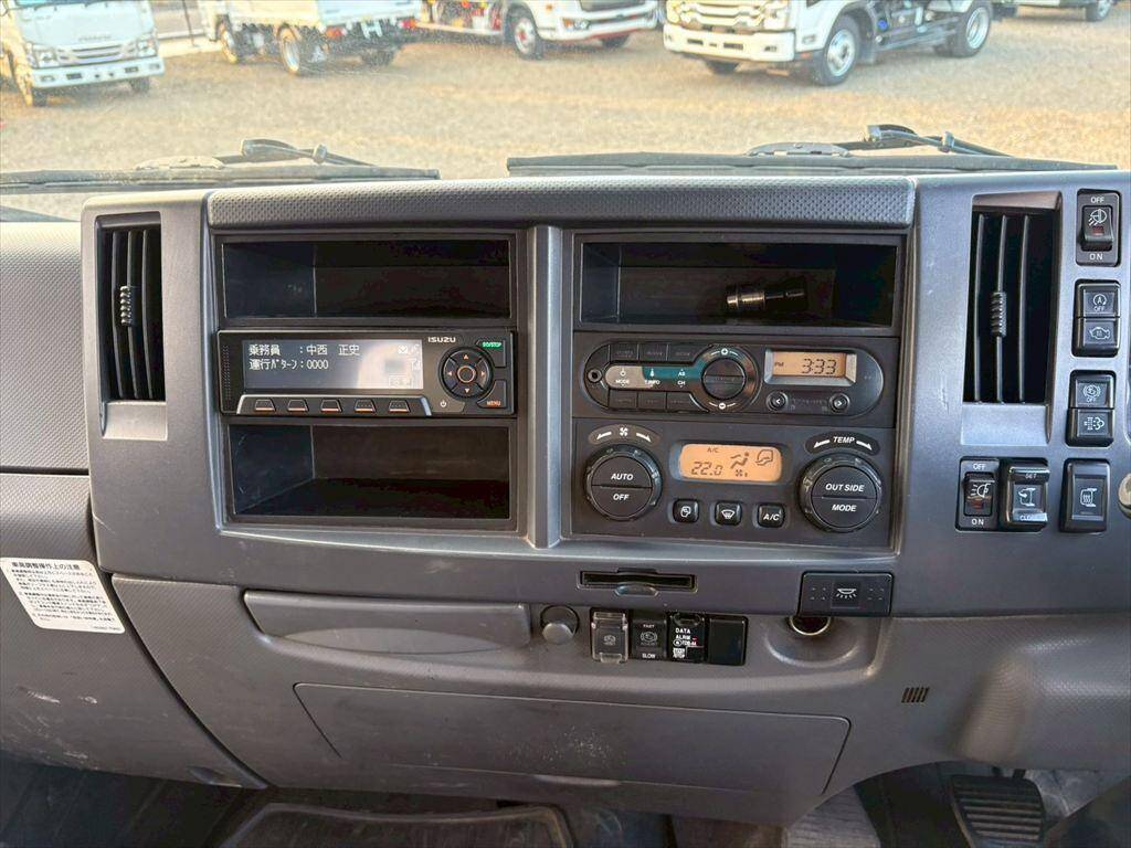 いすゞフォワードアルミブロック中型（4t）[写真20]