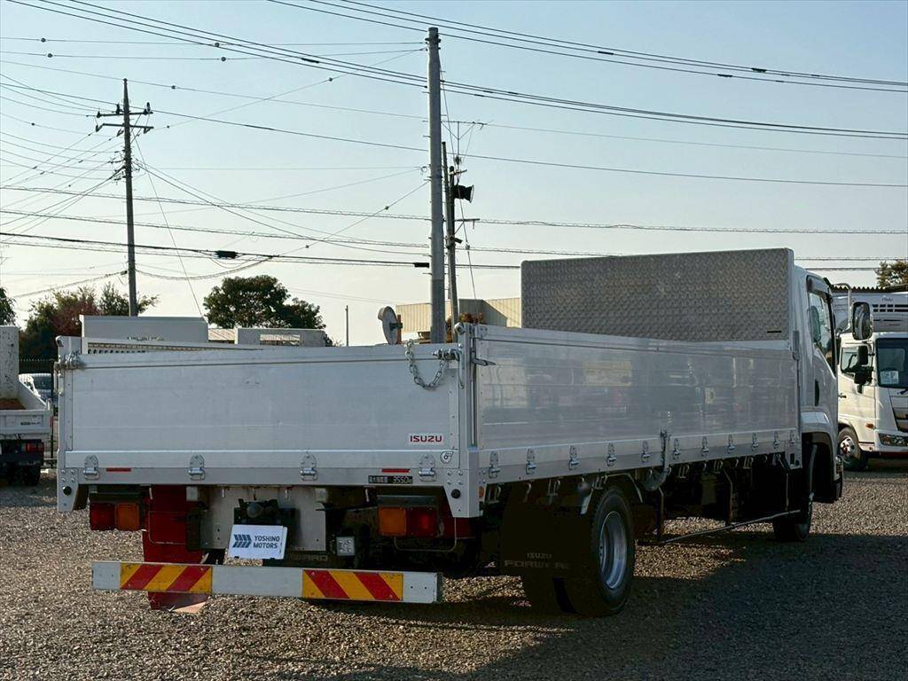 いすゞフォワードアルミブロック中型（4t）[写真04]