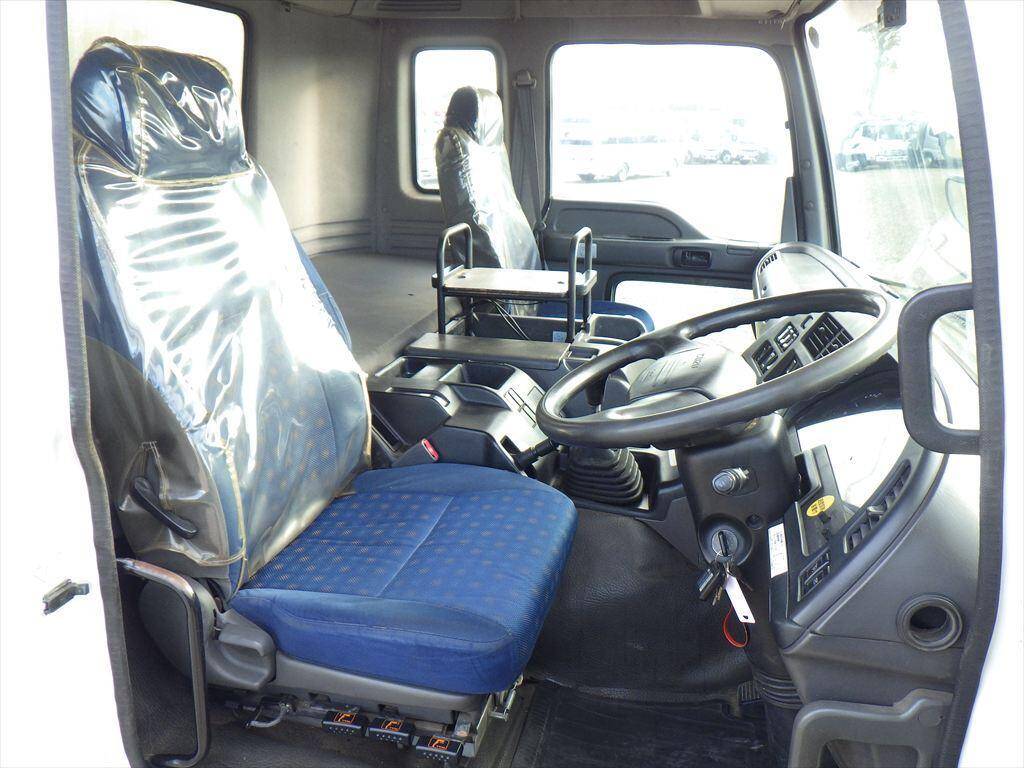 いすゞギガチップ運搬車大型（10t）[写真16]