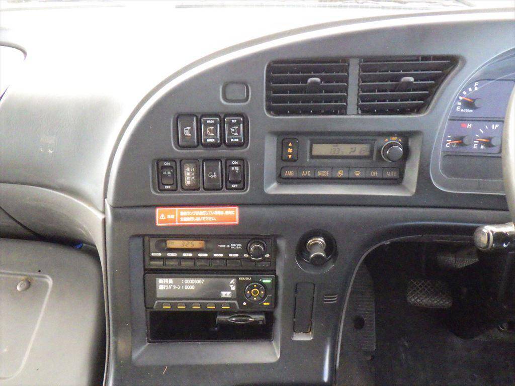 いすゞギガチップ運搬車大型（10t）[写真17]