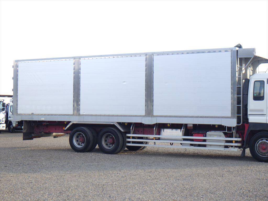 いすゞギガチップ運搬車大型（10t）[写真04]