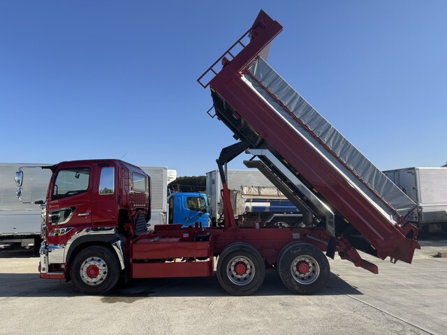 日野プロフィアダンプ大型（10t）[写真05]