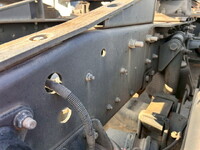 UDトラックスクオントレーラーヘッド（トラクターヘッド）大型（10t）[写真29]