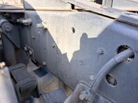 UDトラックスクオントレーラーヘッド（トラクターヘッド）大型（10t）[写真30]