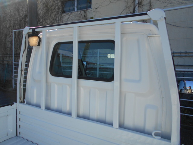 マツダボンゴ平ボディ小型（2t・3t）[写真14]