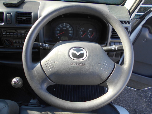 マツダボンゴ平ボディ小型（2t・3t）[写真28]