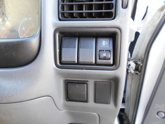 マツダボンゴ平ボディ小型（2t・3t）[写真32]