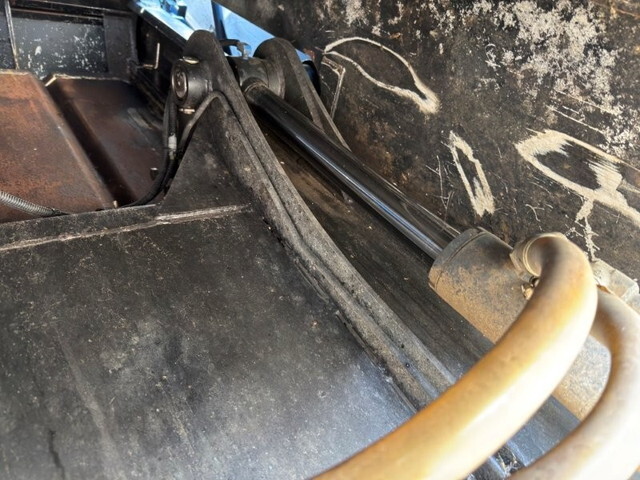 日野レンジャーパッカー車（塵芥車）増トン（6t・8t）[写真11]