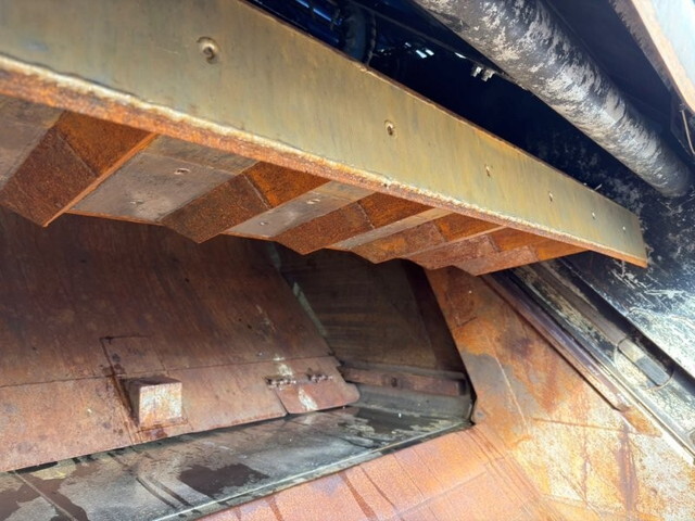 日野レンジャーパッカー車（塵芥車）増トン（6t・8t）[写真12]