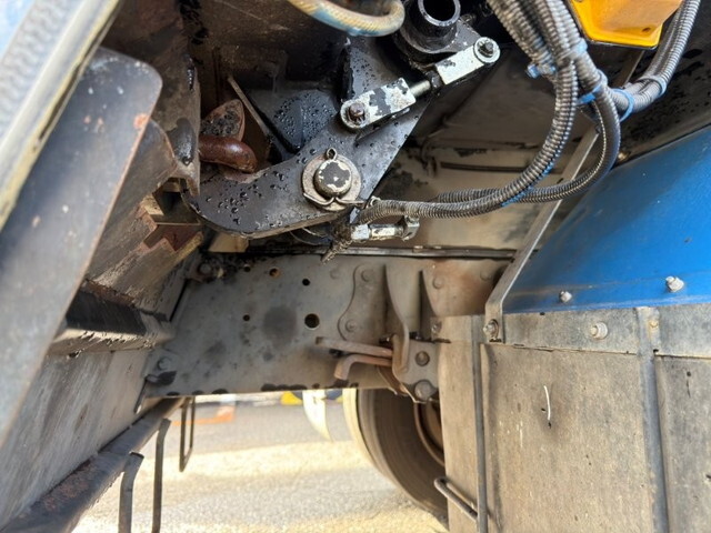 日野レンジャーパッカー車（塵芥車）増トン（6t・8t）[写真25]